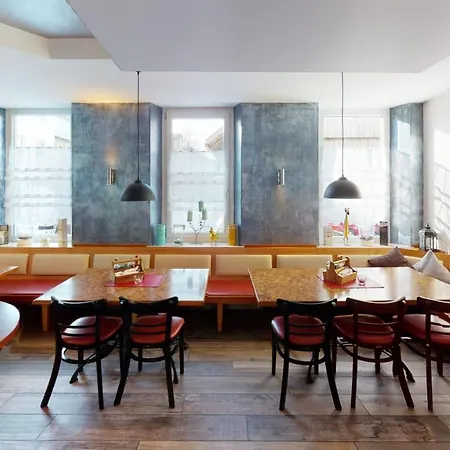 Blochums Hirsch Locanda